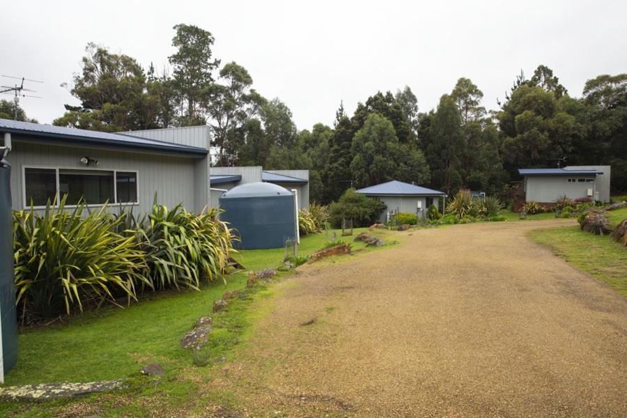 Little Norfolk Bay Events And Chalets Taranna Exterior photo